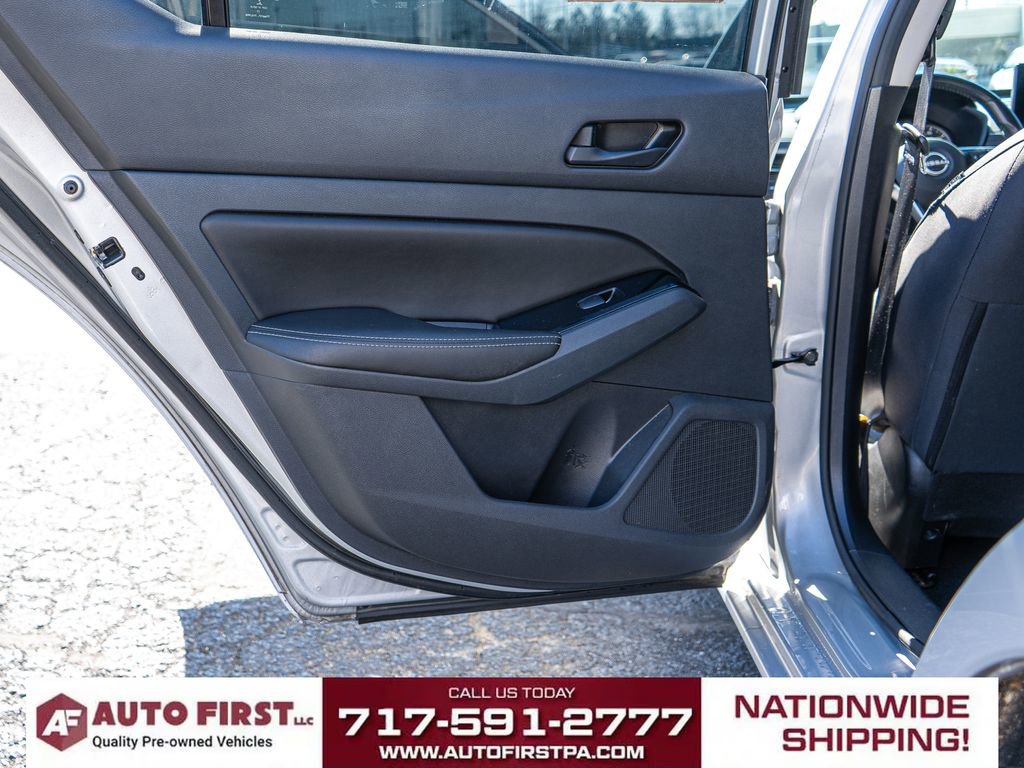 Used 2023 Nissan Altima 2.5 SV w/ SV Premium Package image 11