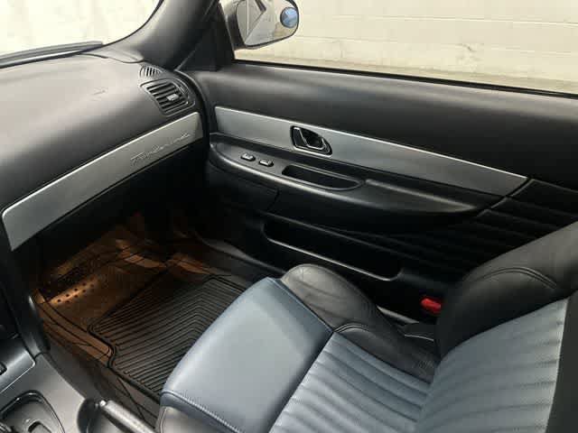Used 2005 Ford Thunderbird RWD image 12