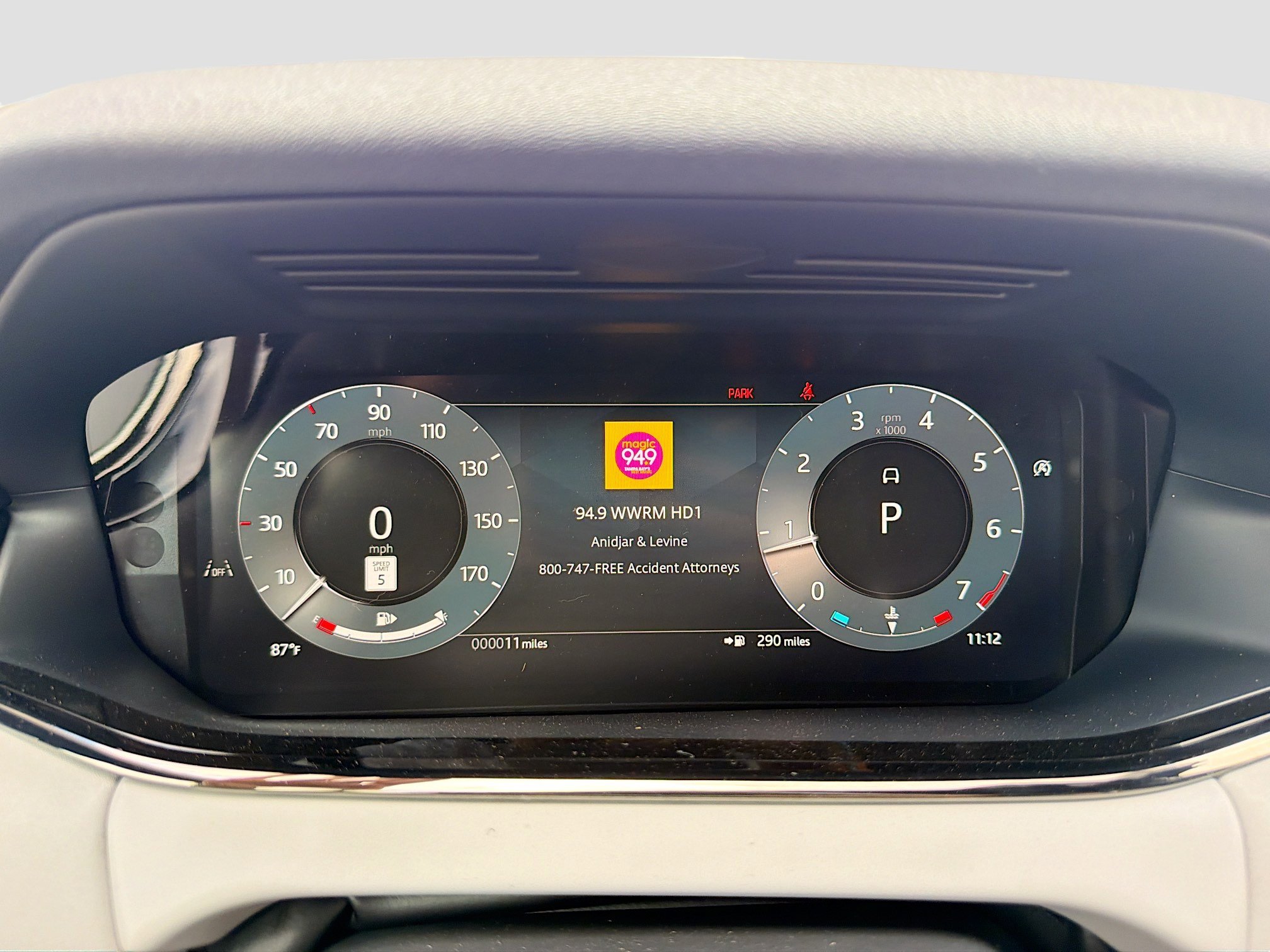 New 2026 Land Rover Range Rover Evoque Dynamic SE AWD/4WD image 41