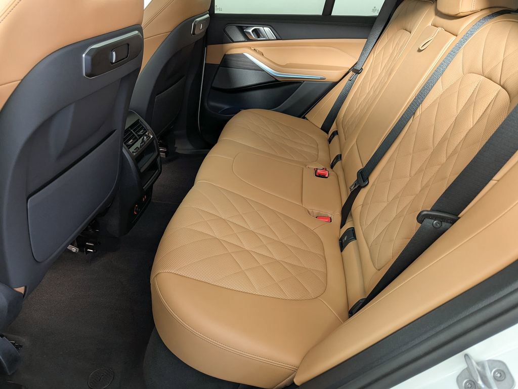 Certified 2025 BMW X5 xDrive40i w/ M Sport Package image 45