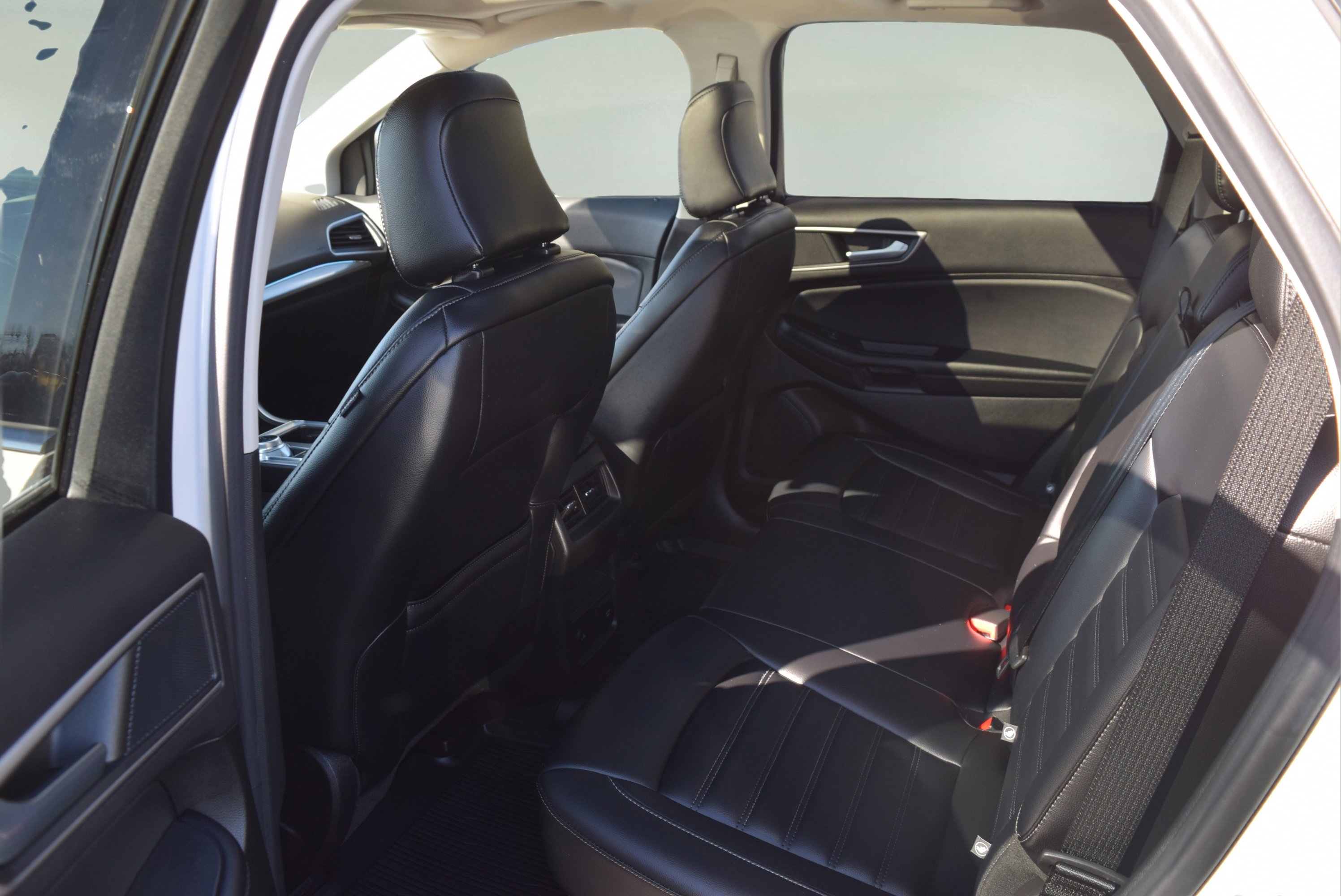 Used 2022 Ford Edge SEL w/ Convenience Package image 7