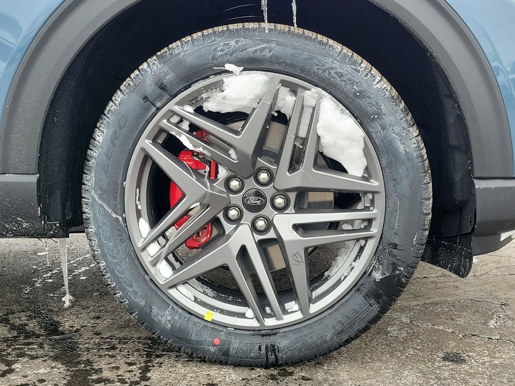 New 2026 Ford Explorer ST-Line w/ ST-Line Street Pack image 9