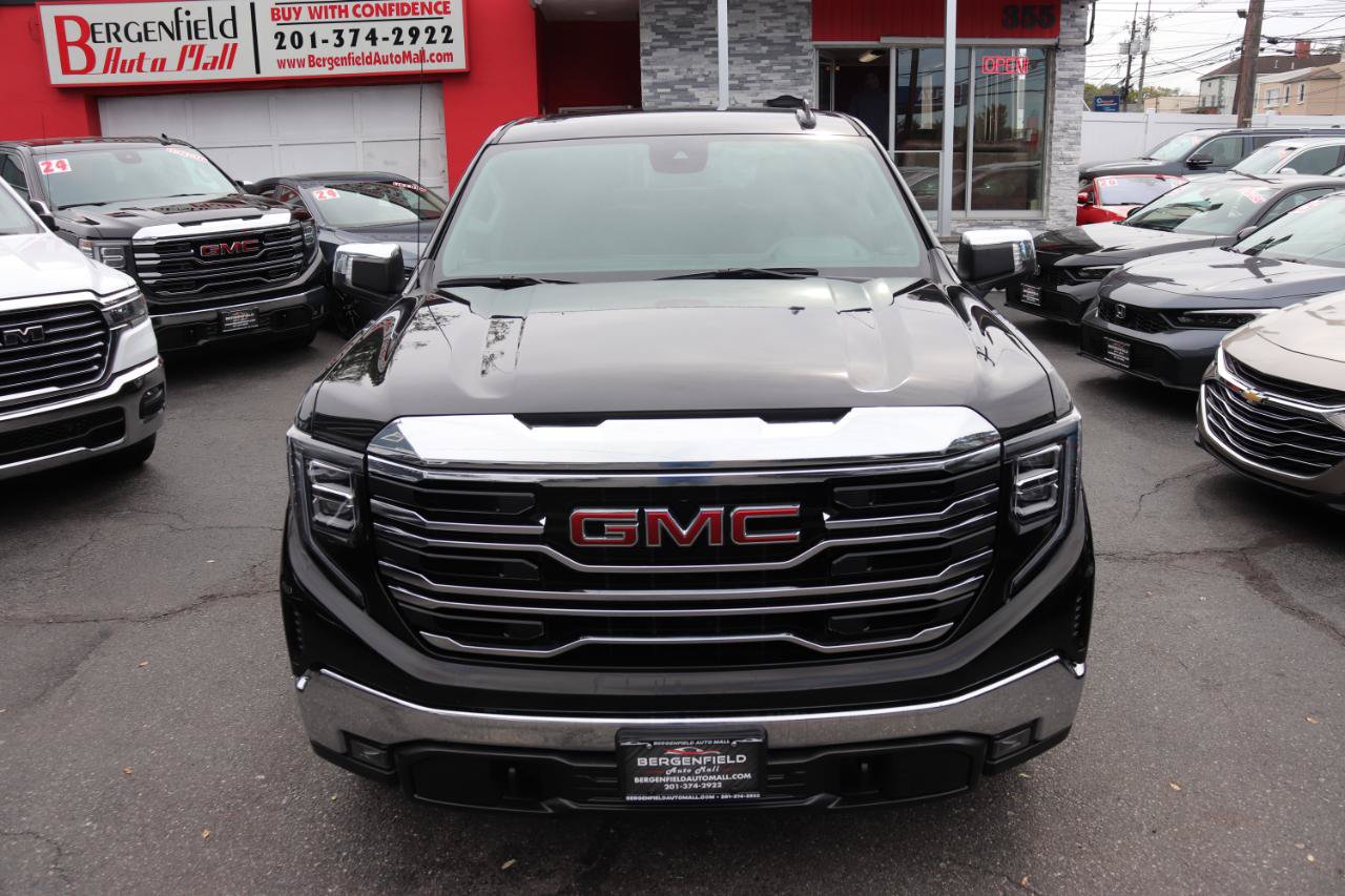 Used 2025 GMC Sierra 1500 SLT AWD/4WD image 9