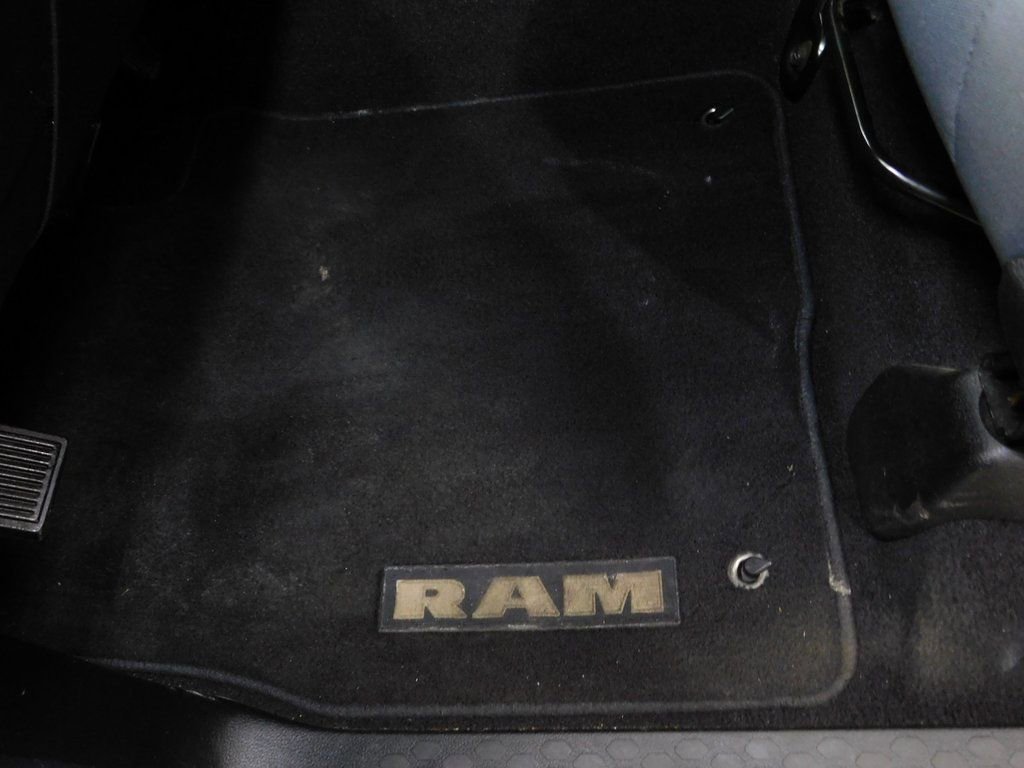 Used 2019 RAM 1500 Express image 34