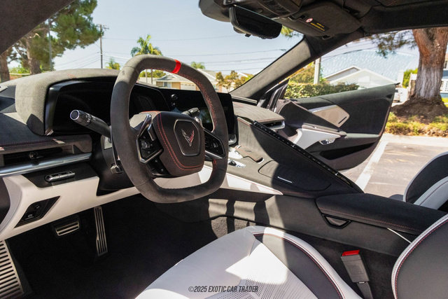 Used 2023 Chevrolet Corvette Stingray Premium Cpe w/ Z51 Performance Package image 36