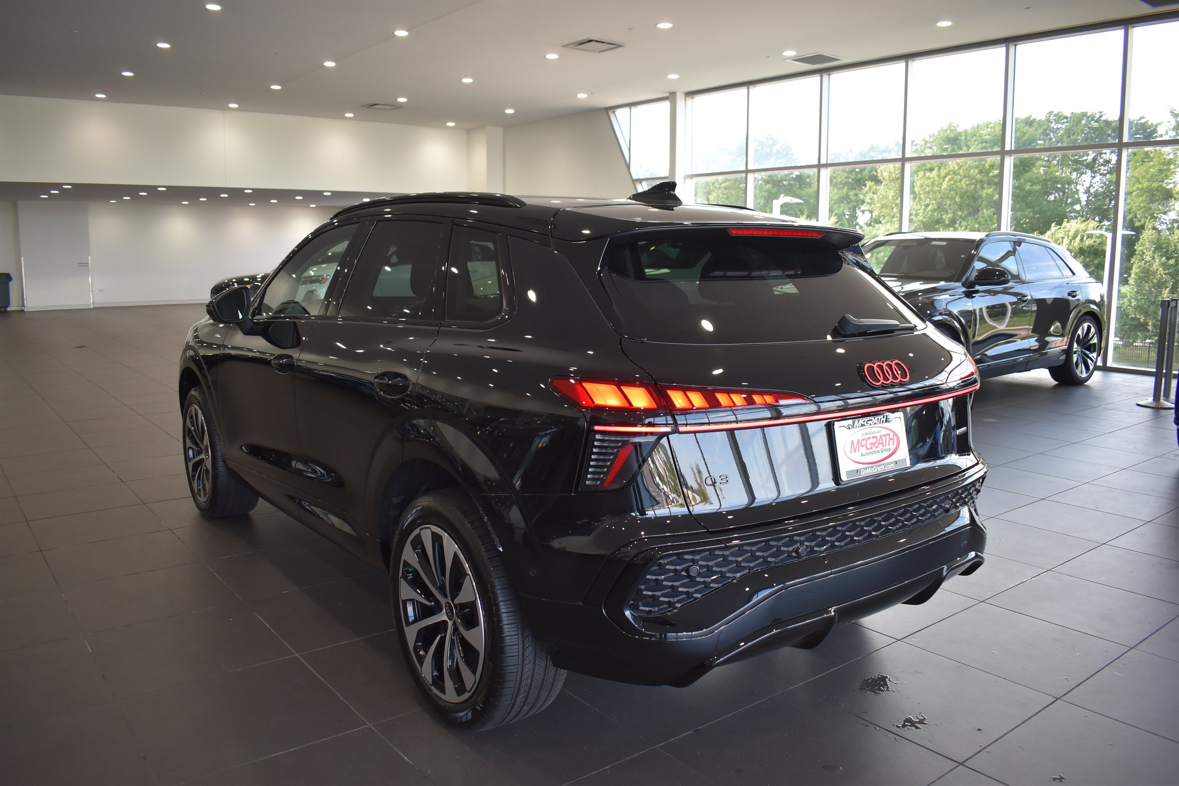 New 2026 Audi Q3 quattro 2.0T AWD/4WD image 5