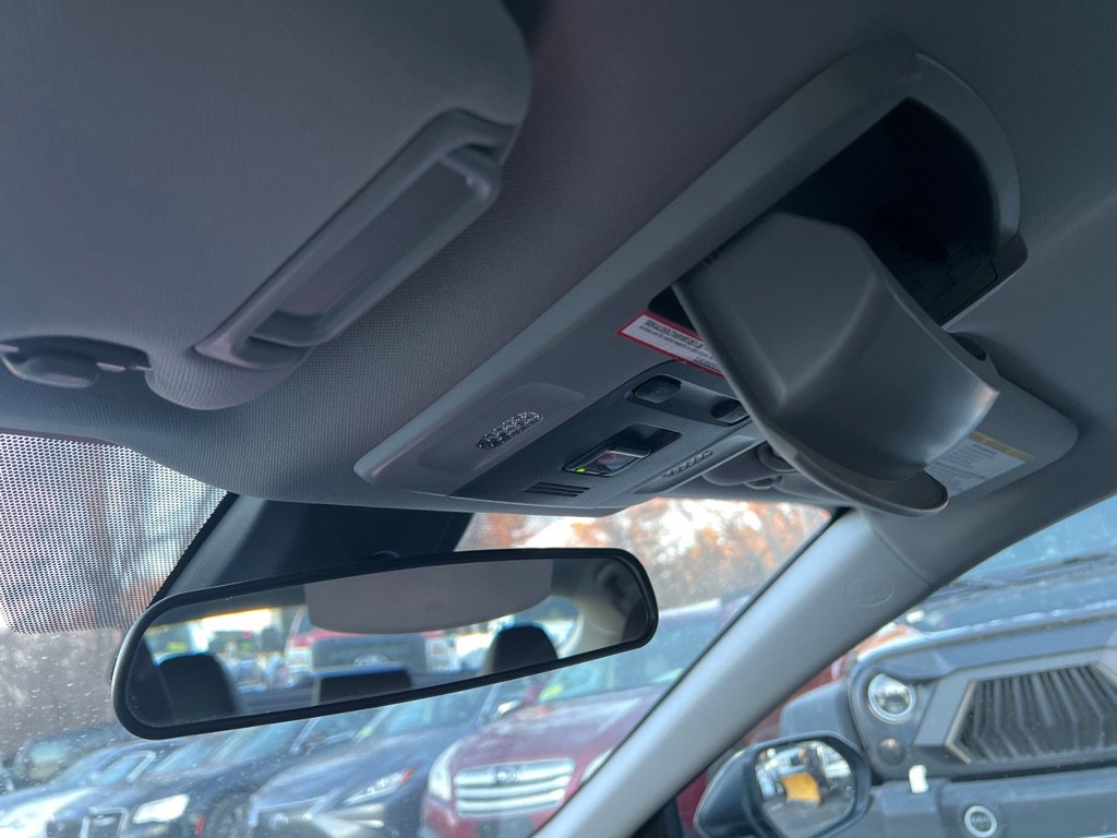 Used 2022 Toyota Camry LE image 22