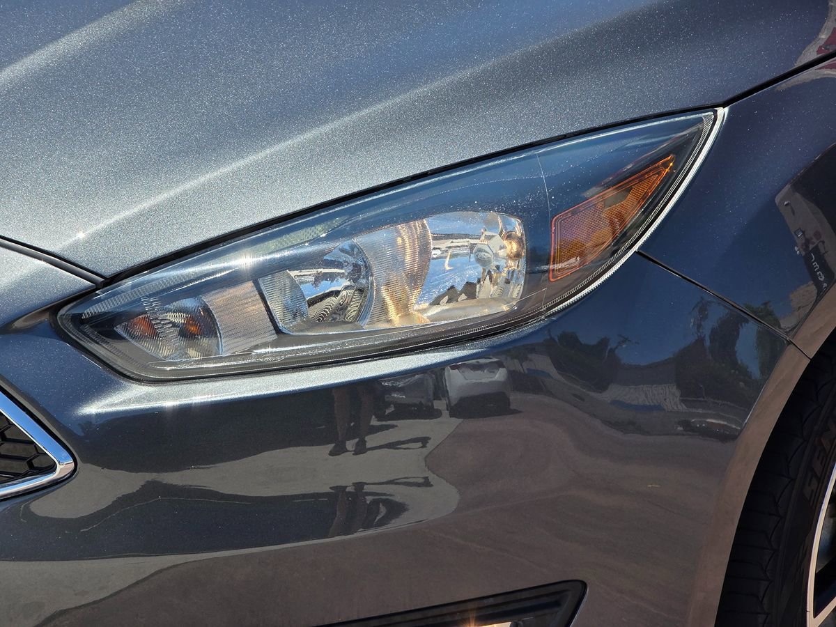 Used 2017 Ford Focus SEL FWD image 7