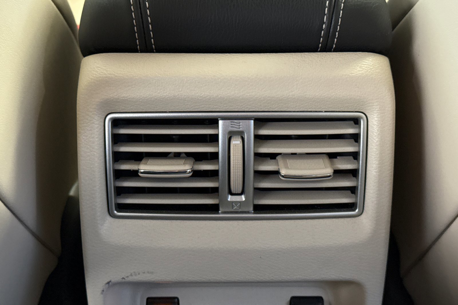 Used 2023 Nissan Maxima Platinum w/ Sport Mat Group FWD image 16