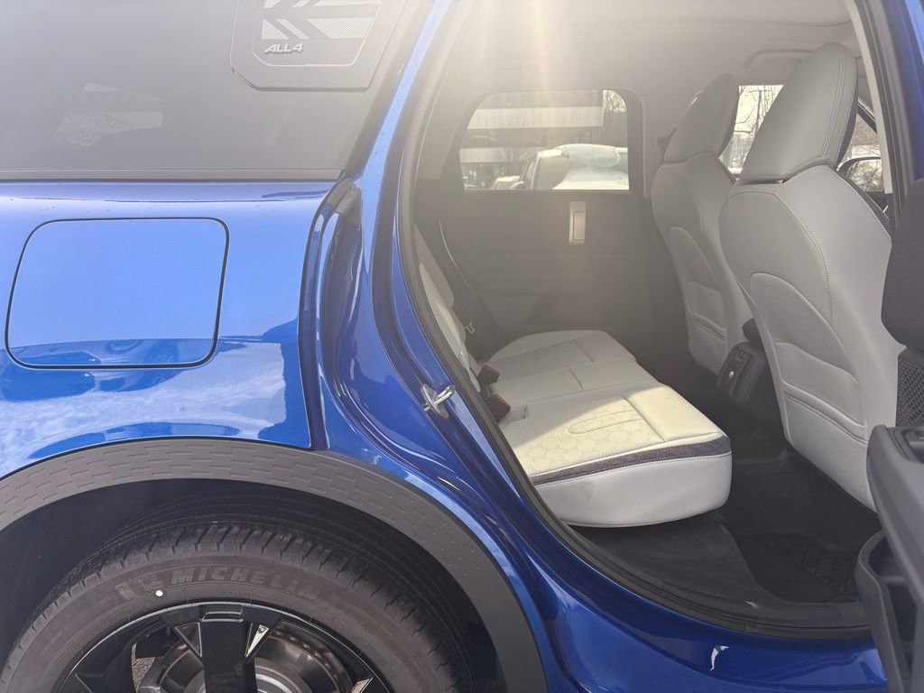 Used 2025 MINI Cooper Countryman S w/ Comfort Package Max image 21