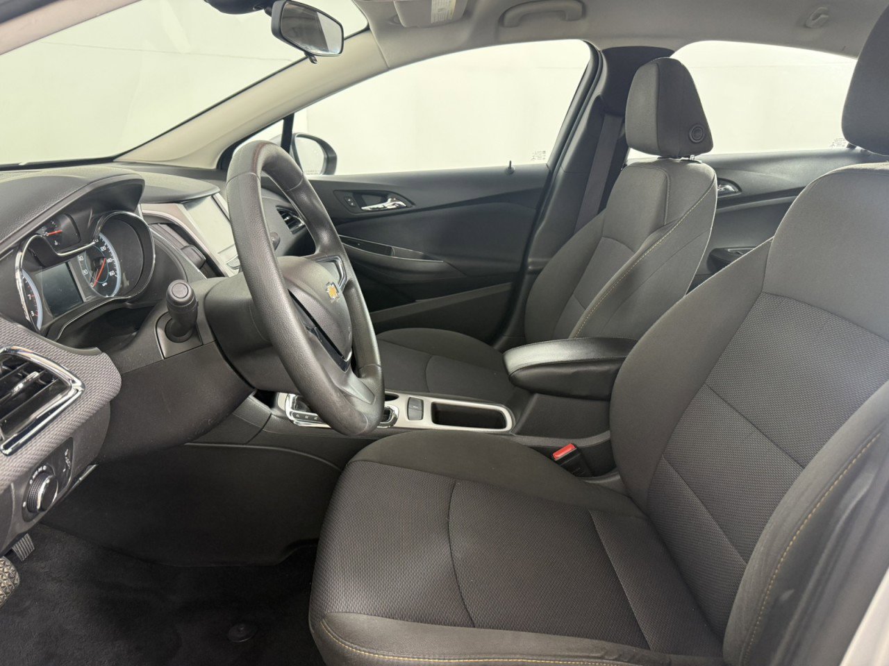 Used 2017 Chevrolet Cruze LS image 14