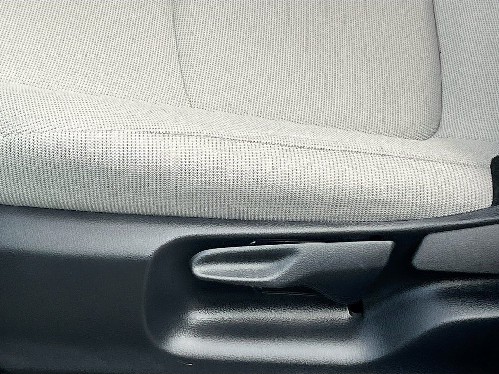 Used 2025 Toyota Corolla Cross L FWD image 20