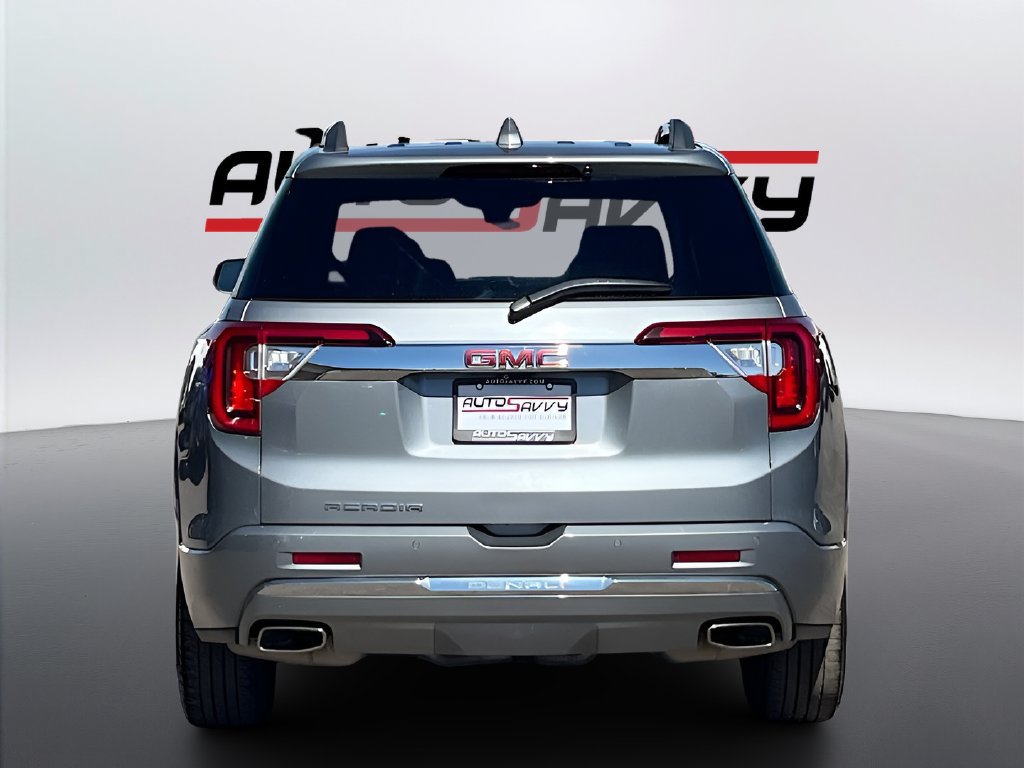 Used 2023 GMC Acadia Denali w/ Denali Ultimate Package FWD image 6
