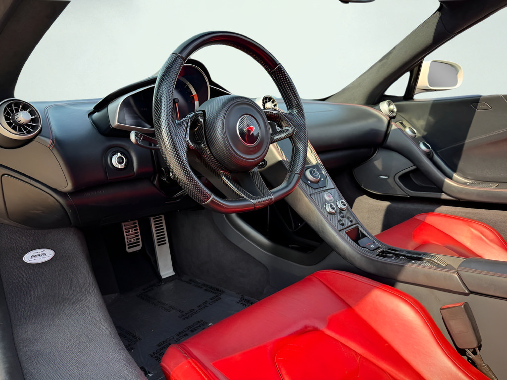 Used 2015 McLaren 650S Spider RWD image 51