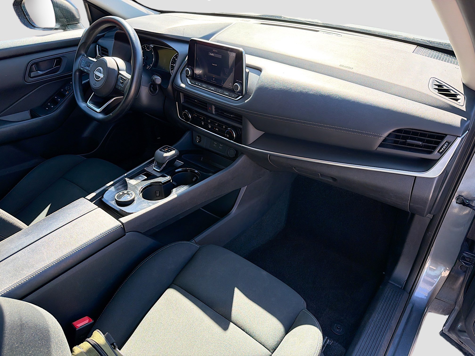 Used 2024 Nissan Rogue S image 13