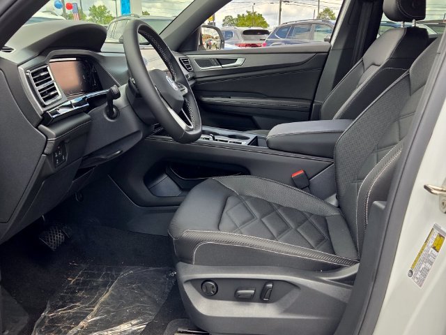New 2026 Volkswagen Atlas Cross Sport SE FWD image 5