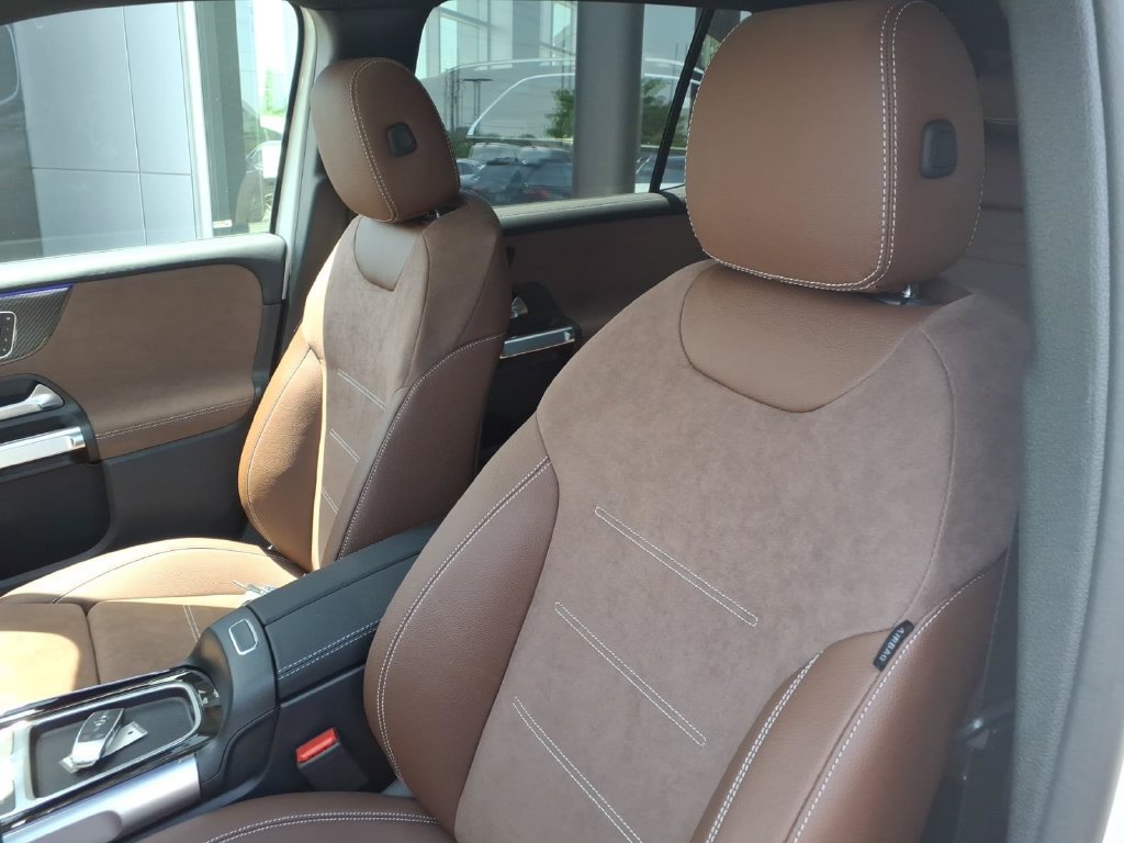 New 2026 Mercedes-Benz GLB 250 4MATIC image 13