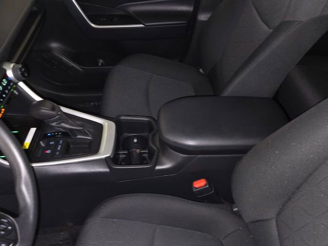 Used 2024 Toyota RAV4 XLE w/ Convenience Package FWD image 20