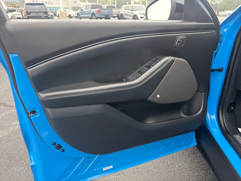 Used 2023 Ford Mustang Mach-E Premium RWD image 28