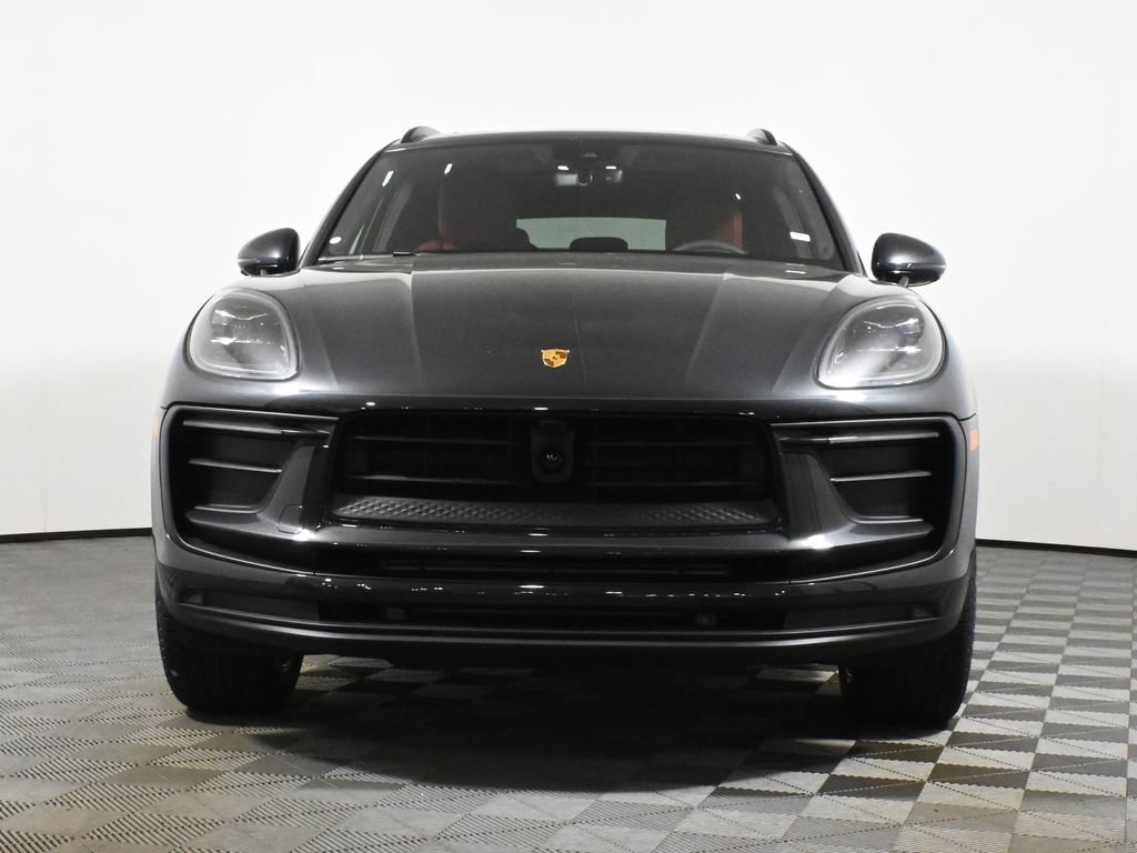 Used 2026 Porsche Macan AWD/4WD image 10