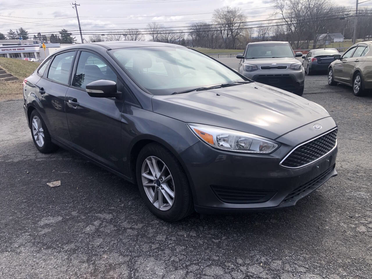 Used 2015 Ford Focus SE