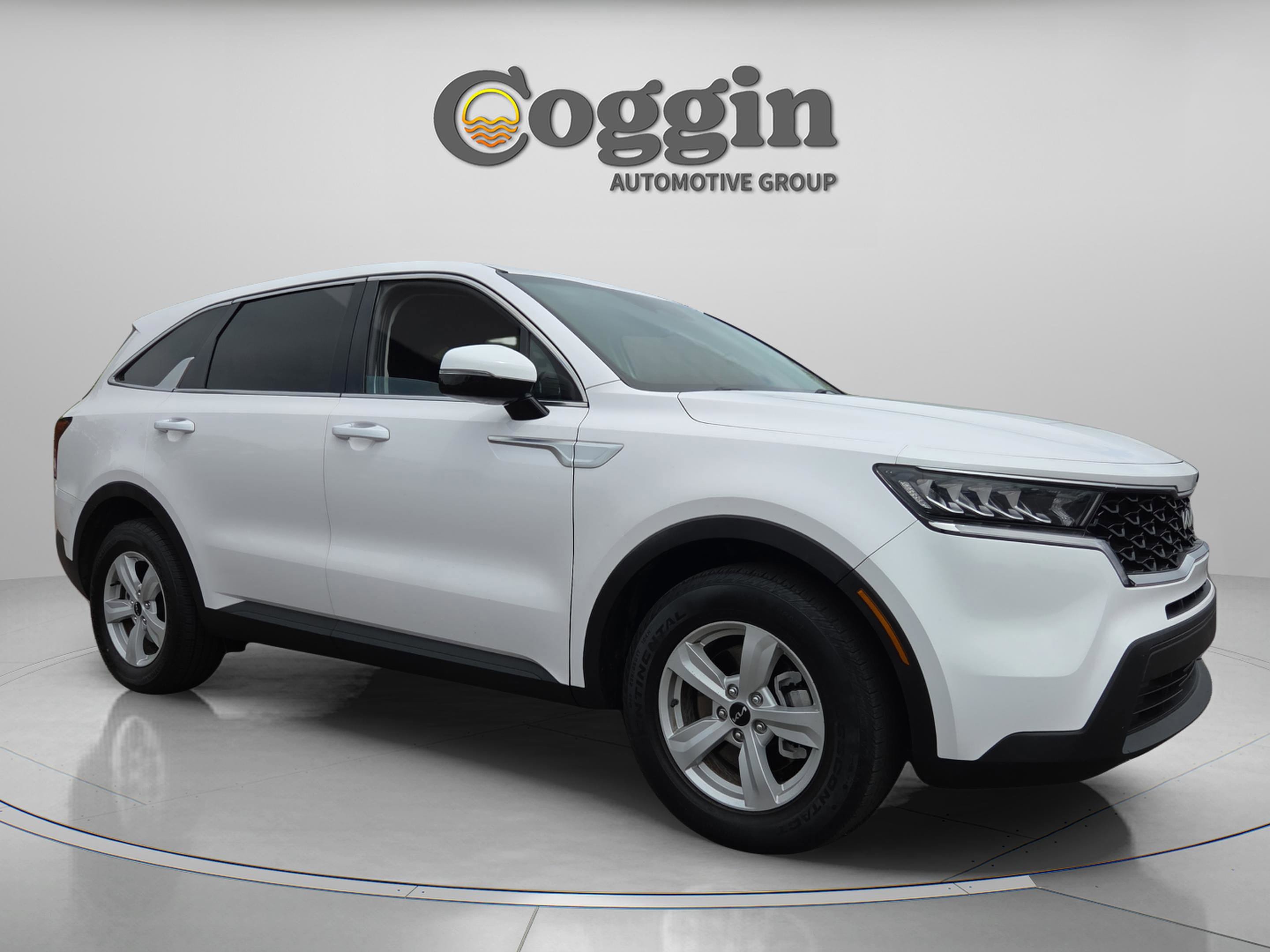 Used 2023 Kia Sorento LX image 7