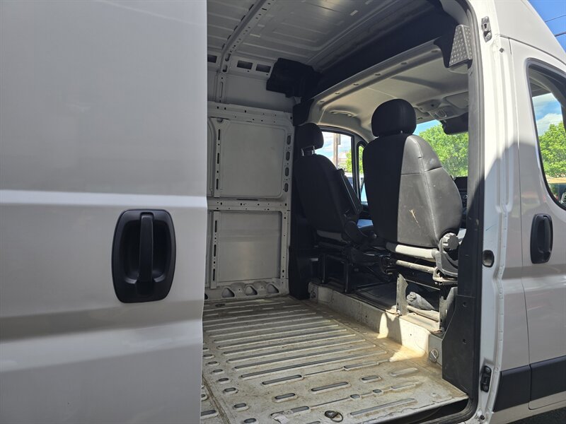 Used 2025 RAM ProMaster 3500 w/ Convenience Group FWD image 13