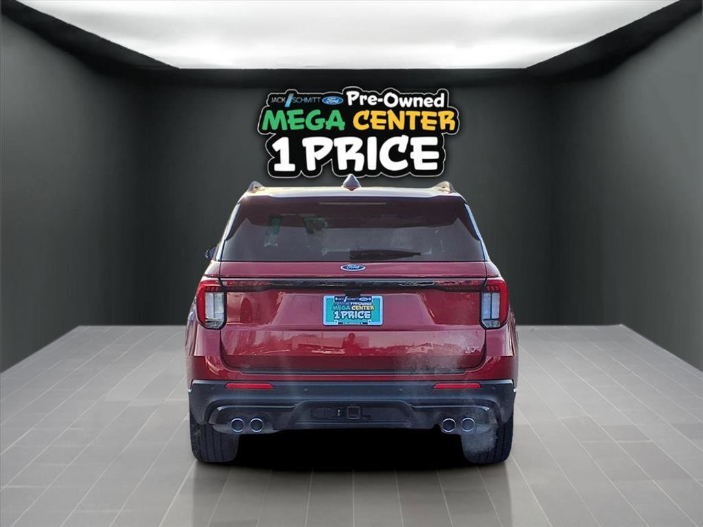 Used 2025 Ford Explorer ST image 30