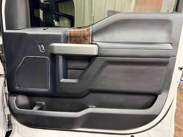 Used 2017 Ford F450 Platinum w/ Platinum Ultimate Package AWD/4WD image 27