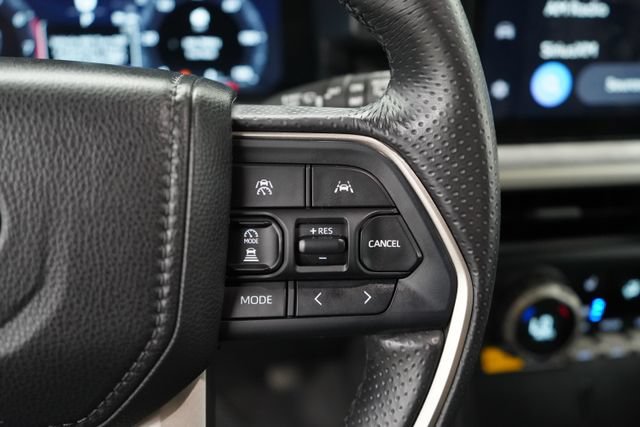 Used 2025 Toyota 4Runner Trailhunter AWD/4WD image 19