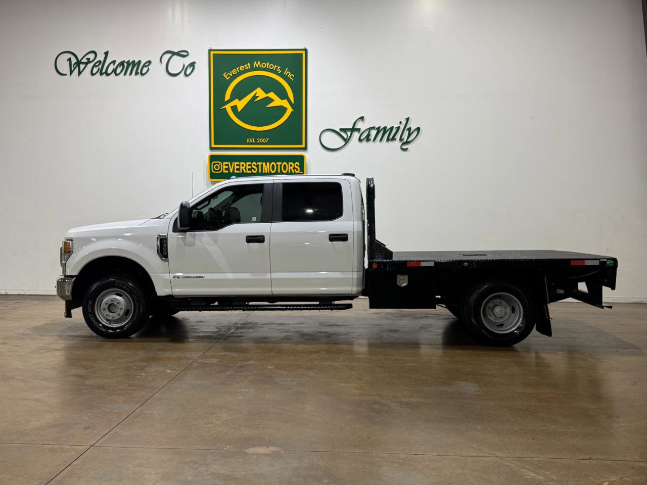 Used 2021 Ford F350 XL w/ Power Equipment Group AWD/4WD image 5