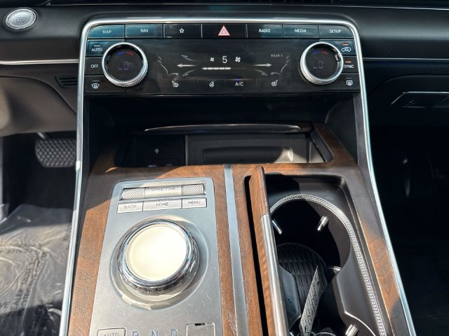 Used 2024 Genesis GV80 2.5T AWD/4WD image 29