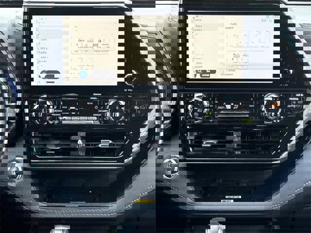 Used 2023 Toyota Highlander Limited image 17