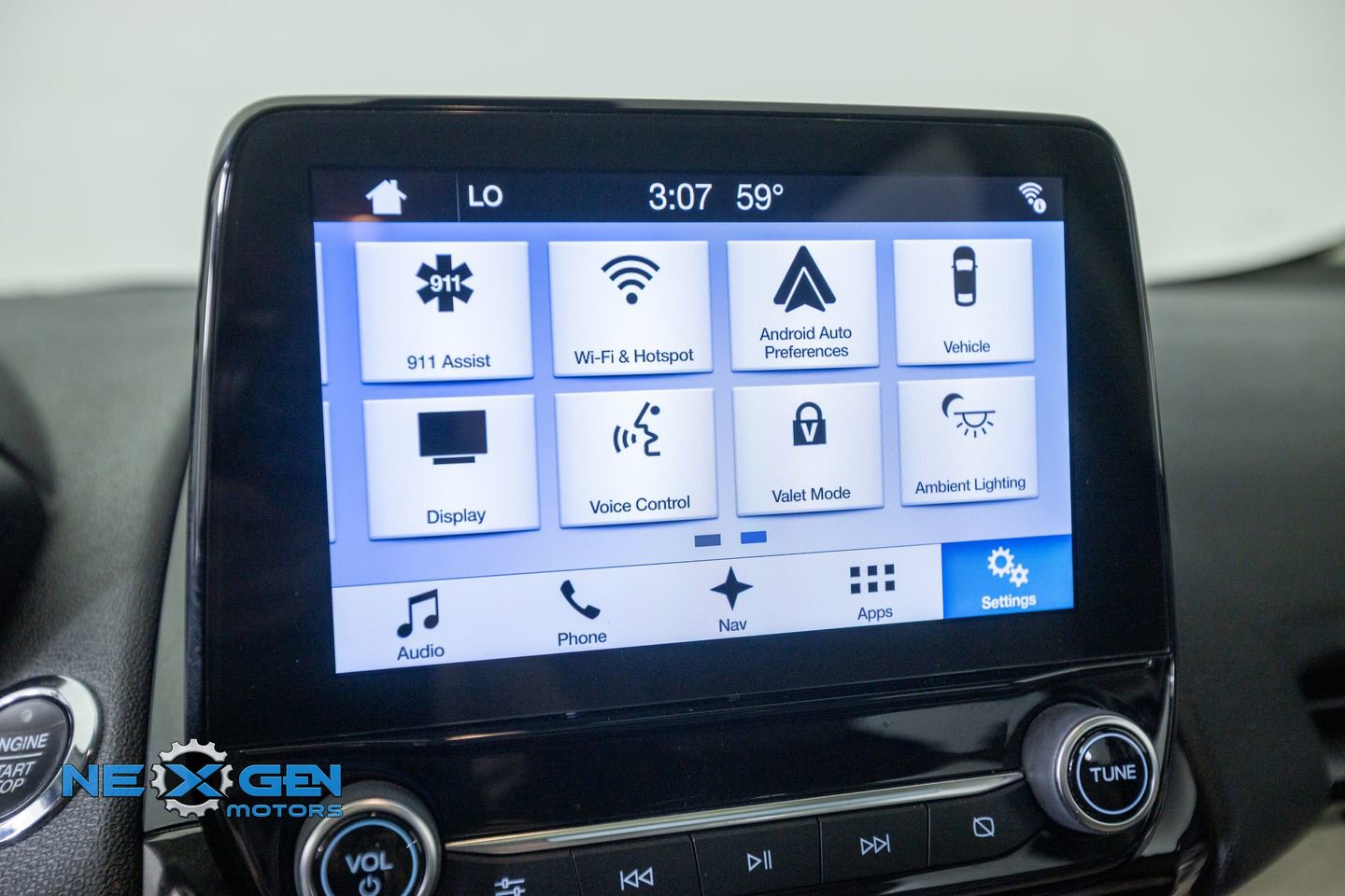 Used 2018 Ford EcoSport Titanium w/ Titanium Cold Weather Package AWD/4WD image 19