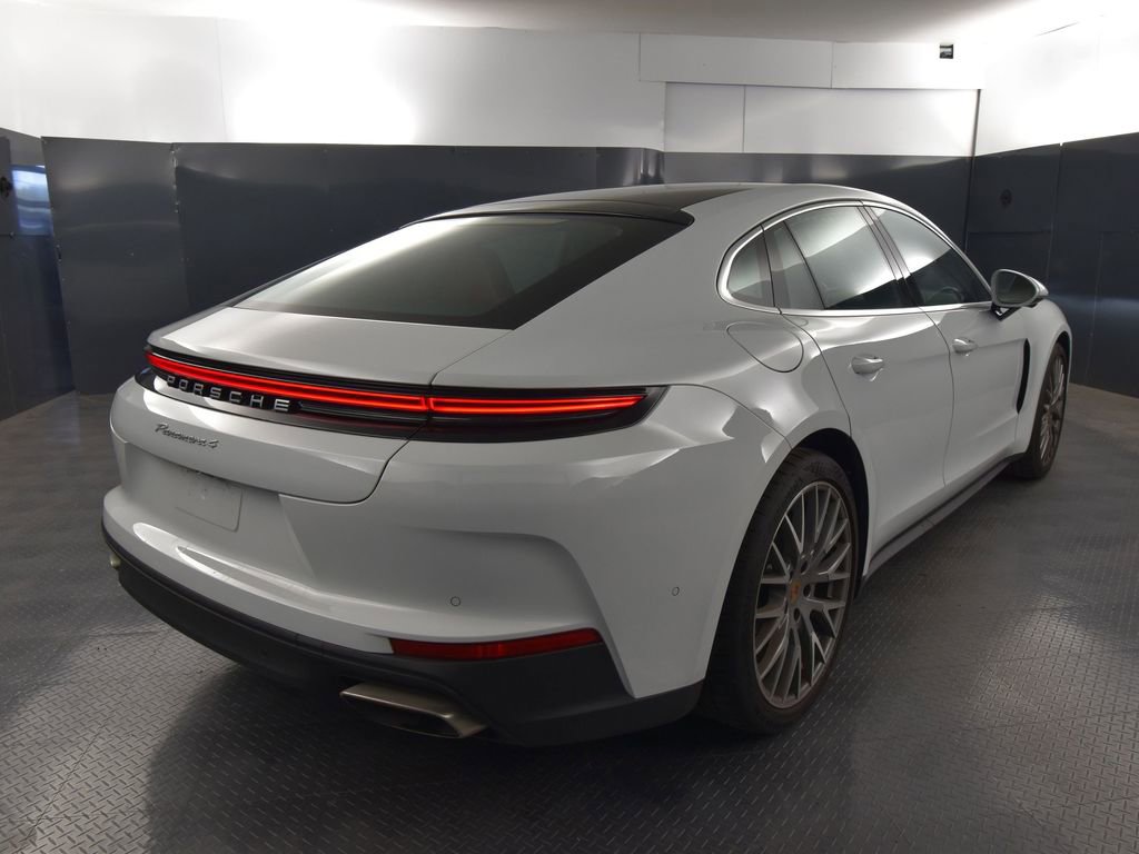 Used 2025 Porsche Panamera 4 image 10
