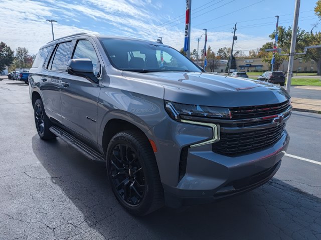 Used 2022 Chevrolet Tahoe RST w/ Luxury Package AWD/4WD image 7