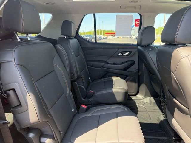 Used 2020 Chevrolet Traverse LT w/ LT Premium Package AWD/4WD image 14