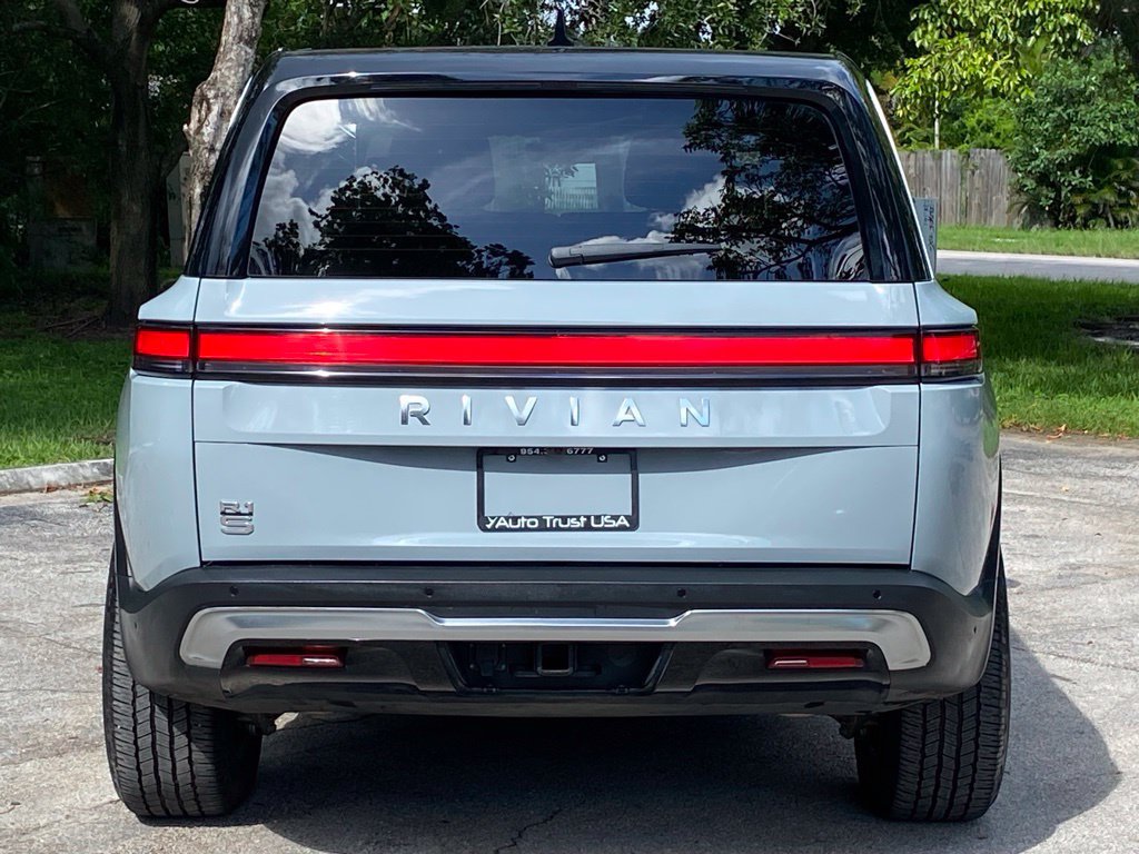 Used 2023 Rivian R1S Adventure Dual AWD/4WD image 7