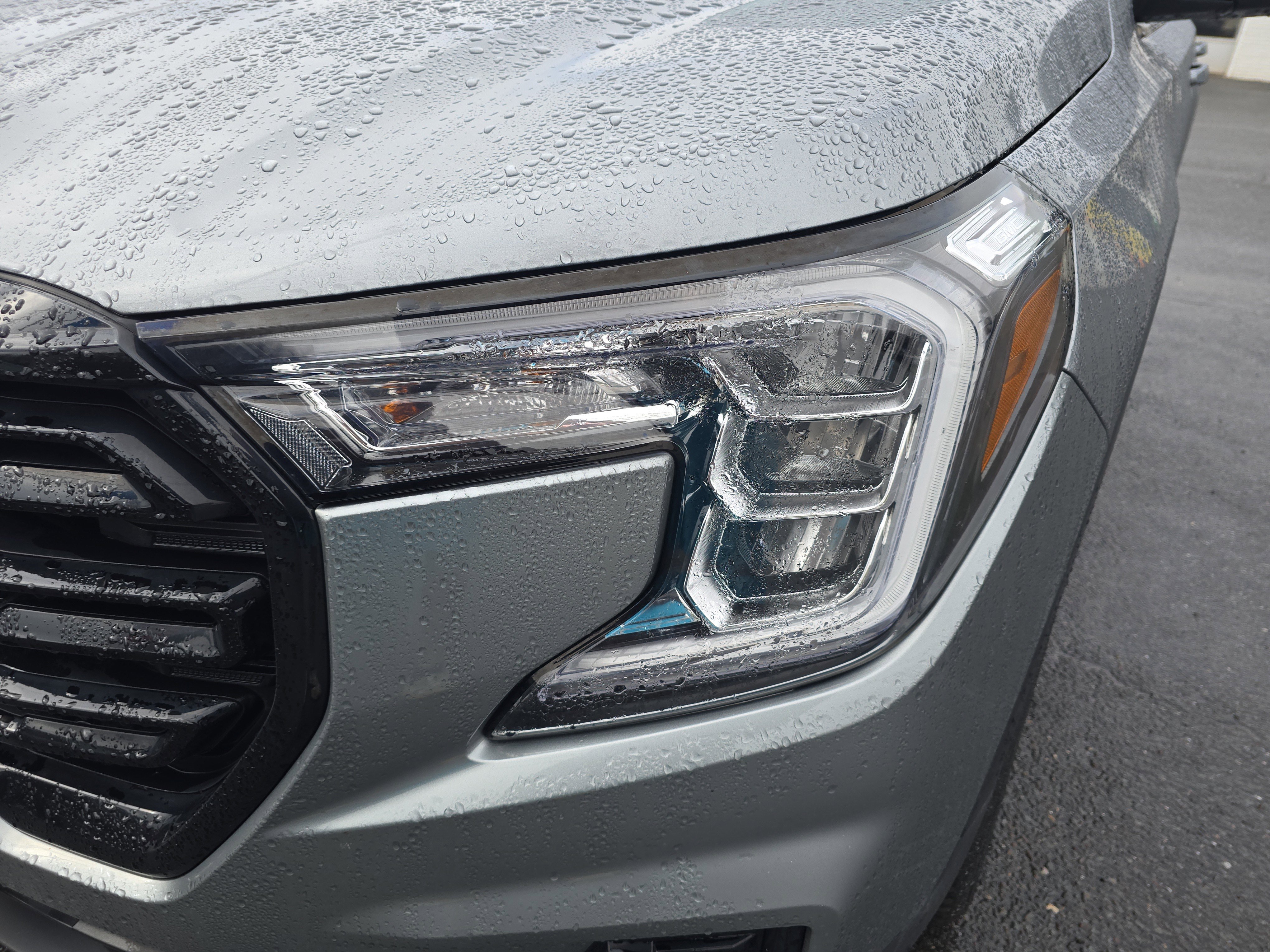 Used 2023 GMC Terrain SLE w/ Driver Convenience Package AWD/4WD image 8