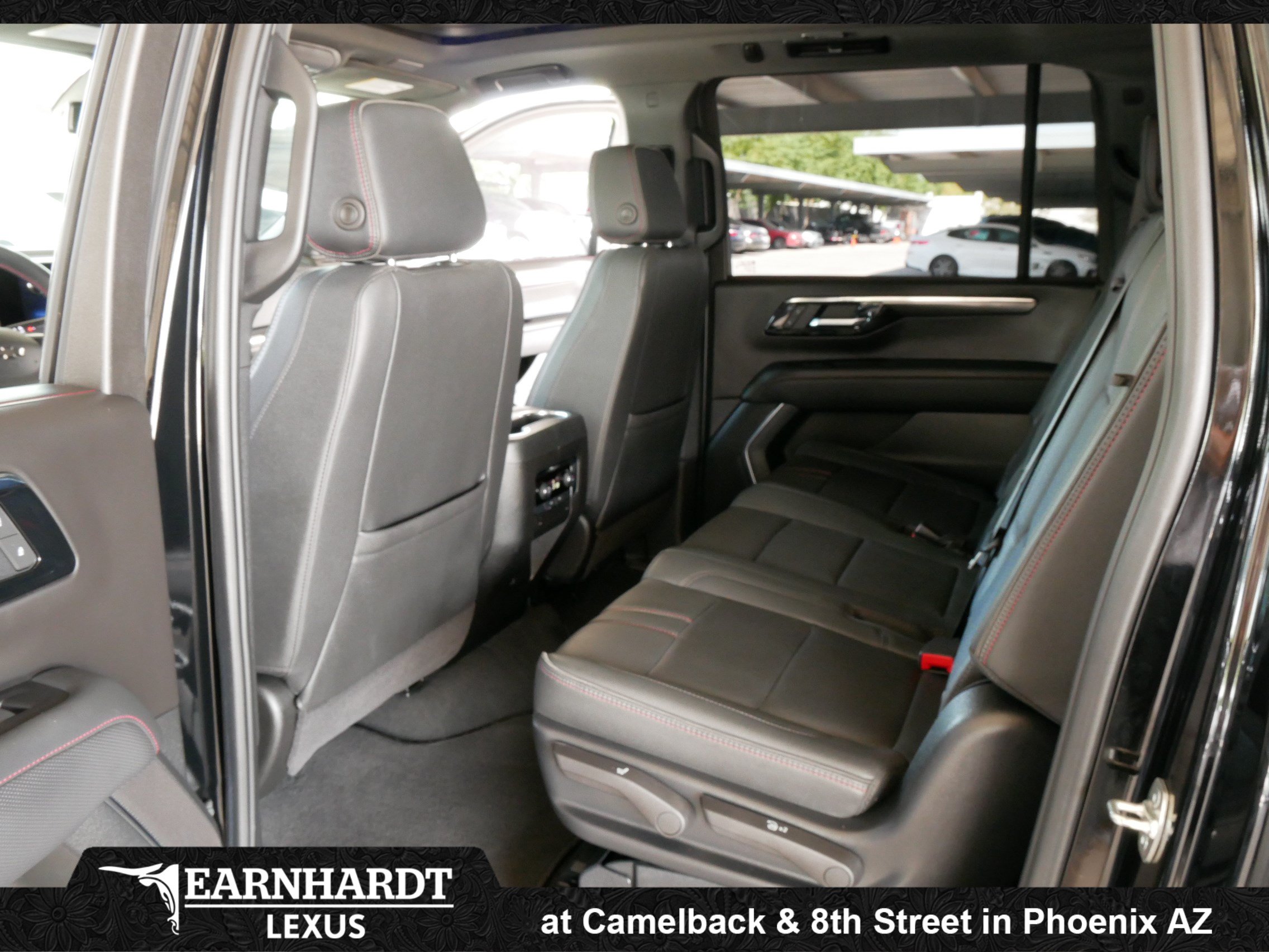 Used 2025 Chevrolet Suburban RST w/ Sun And Tow Package AWD/4WD image 22
