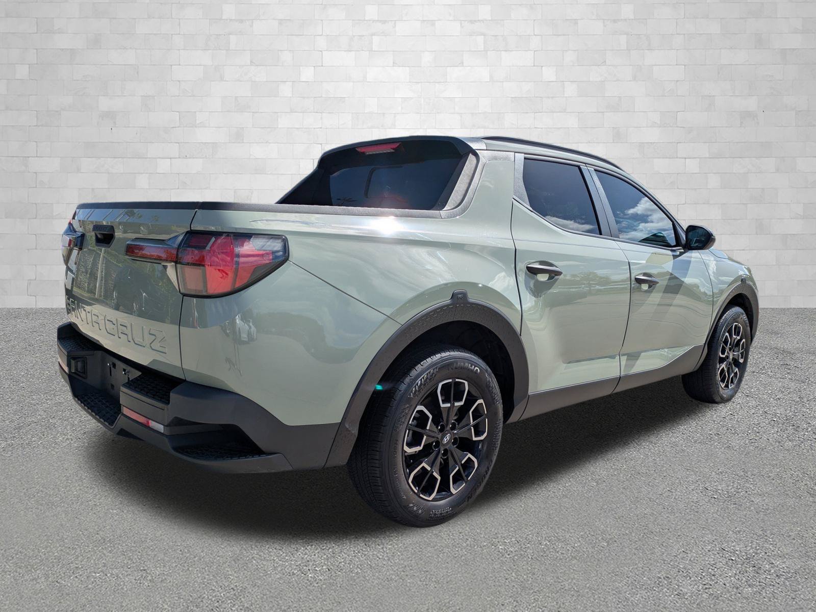 Certified 2023 Hyundai Santa Cruz SEL w/ Activity Package FWD image 2