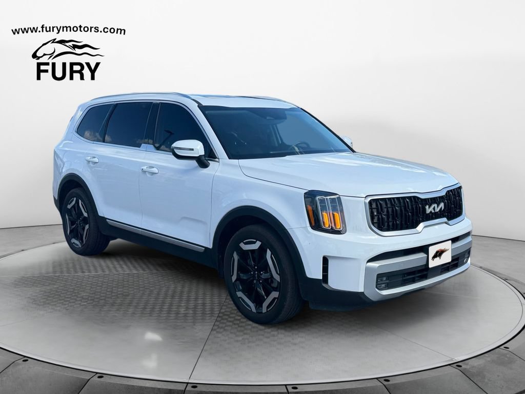 Used 2024 Kia Telluride EX