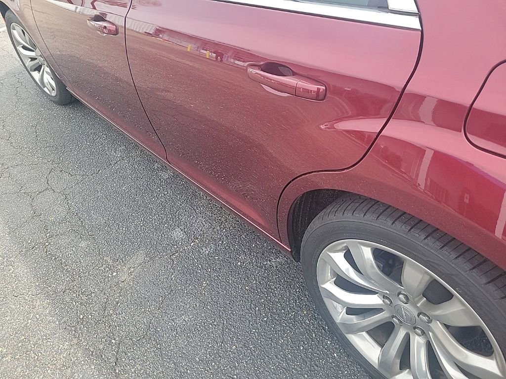 Used 2016 Chrysler 300 Limited image 16