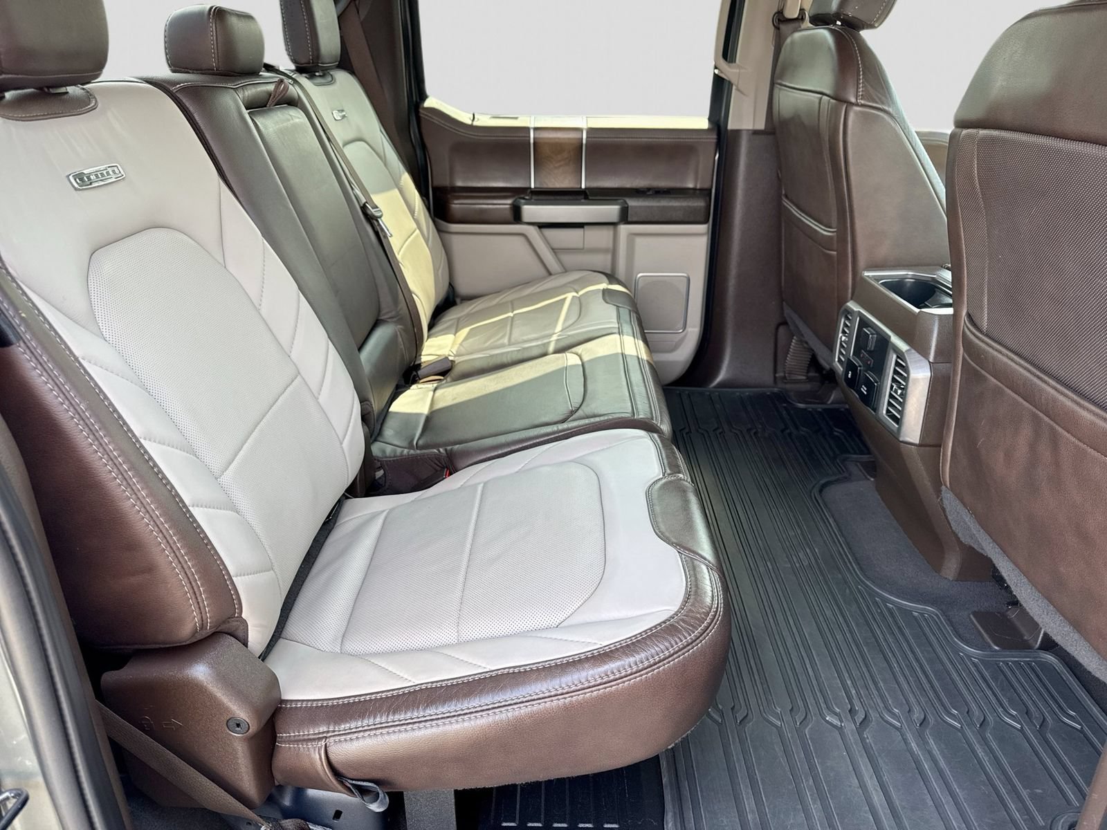 Used 2019 Ford F350 Limited AWD/4WD image 25