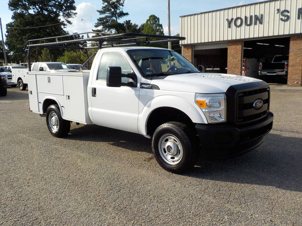 Used 2013 Ford F250 XL AWD/4WD image 8