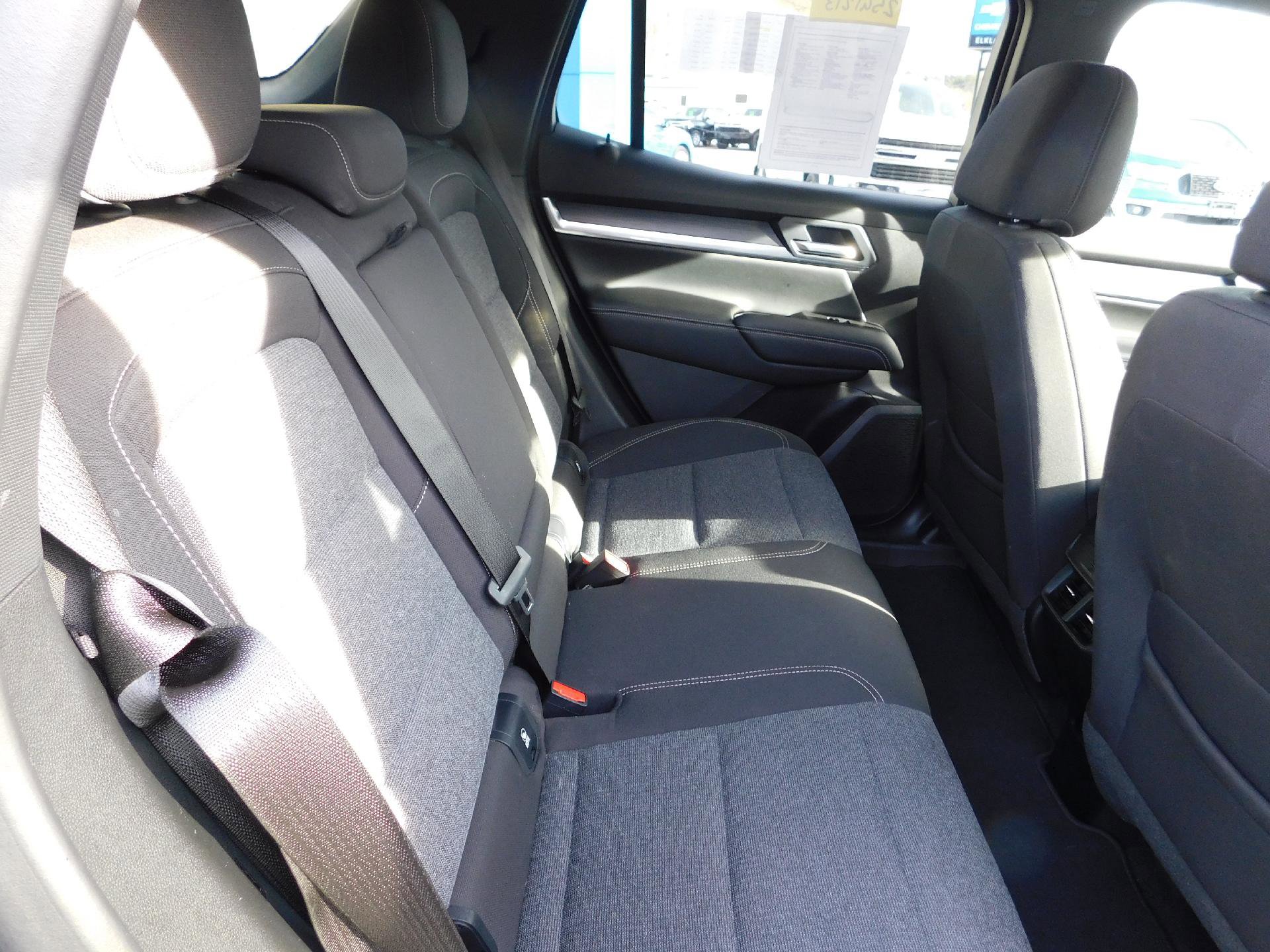 Used 2025 GMC Terrain Elevation image 17