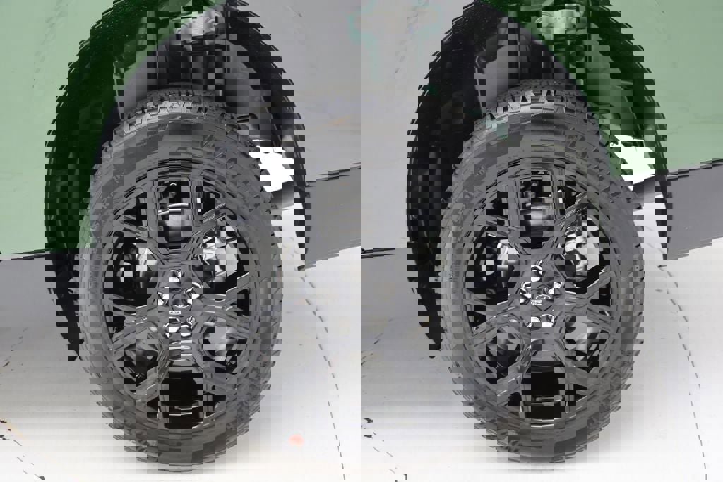 Used 2025 Ford Maverick XLT w/ Black Appearance Package image 13