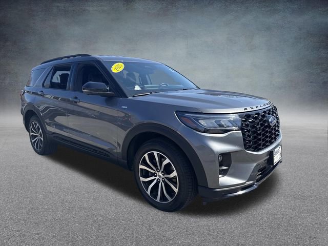 Used 2025 Ford Explorer ST-Line image 4