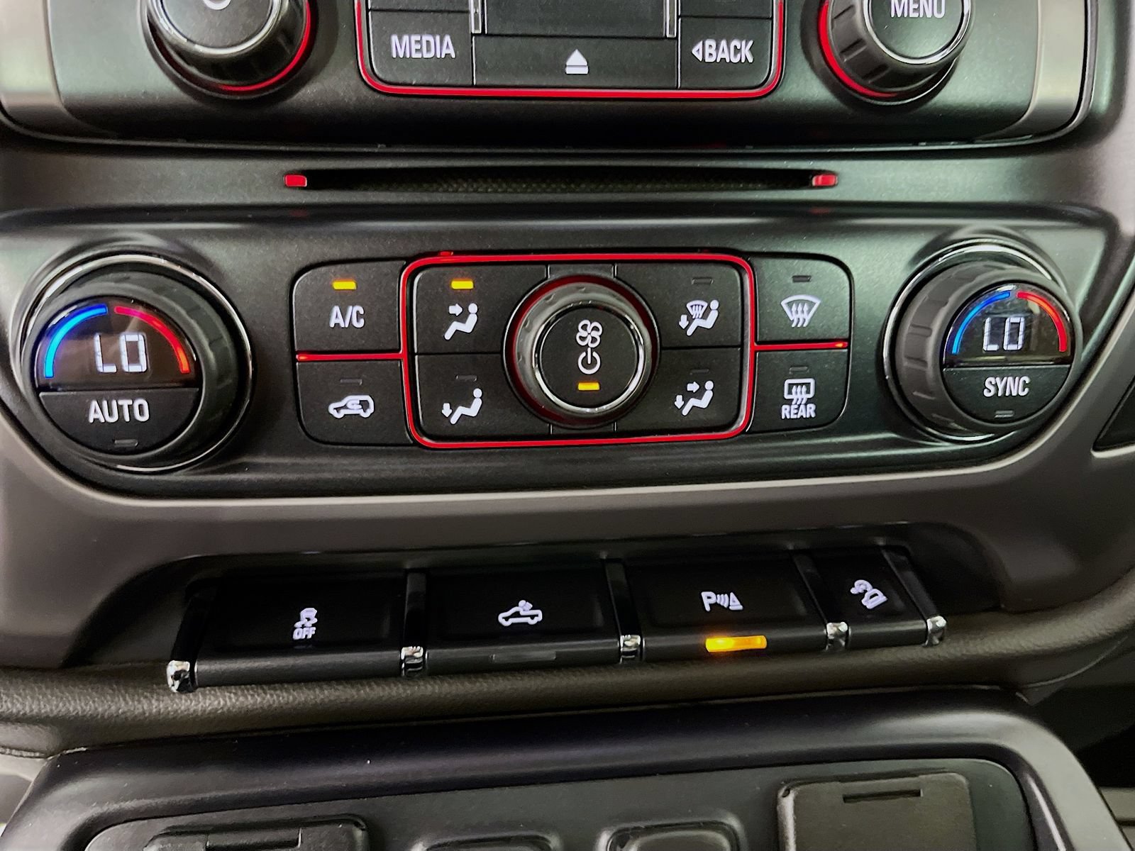 Used 2015 GMC Sierra 1500 SLE AWD/4WD image 21