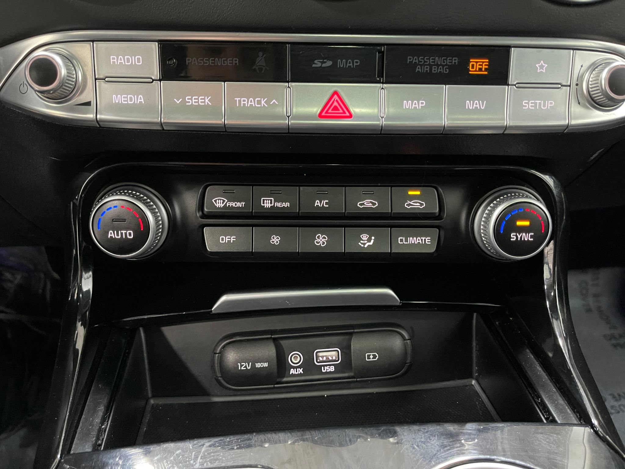 Used 2018 Kia Stinger Premium image 24